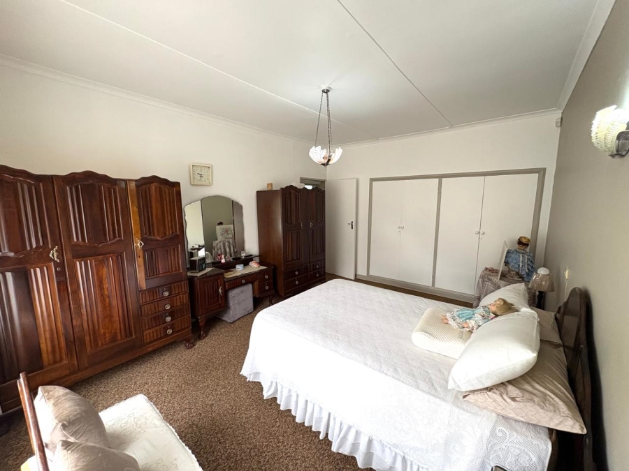 4 Bedroom Property for Sale in Naudeville Free State